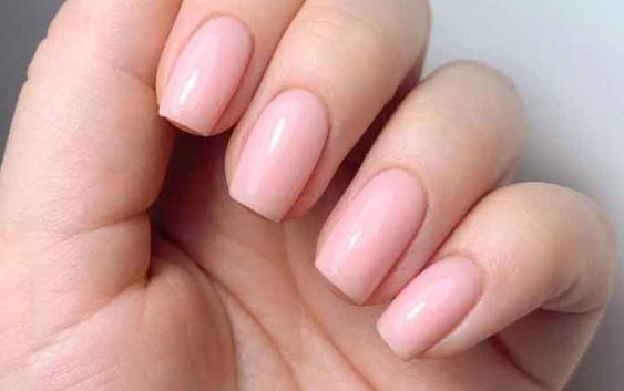 Why my gel nails don’t hold?
