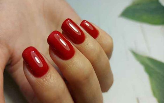 Red nail polish, a timeless color