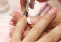 Resin application on natural nails