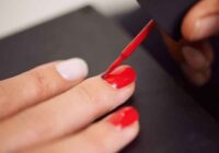 How long should the interval between two semi-permanent varnishes be?