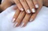 How to wear white glitter gel nail polish？